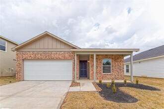 Building Photo - 15555 Taylorcrest Dr