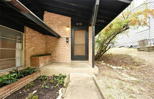Building Photo - 515 Pecan Grove Rd