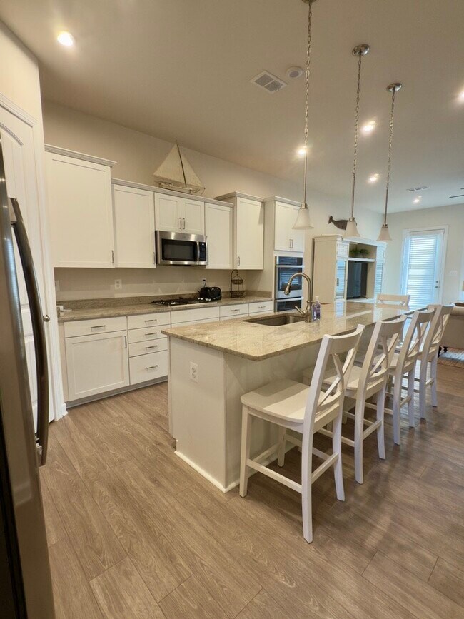 Foto del edificio - 37 Beach Club Ave