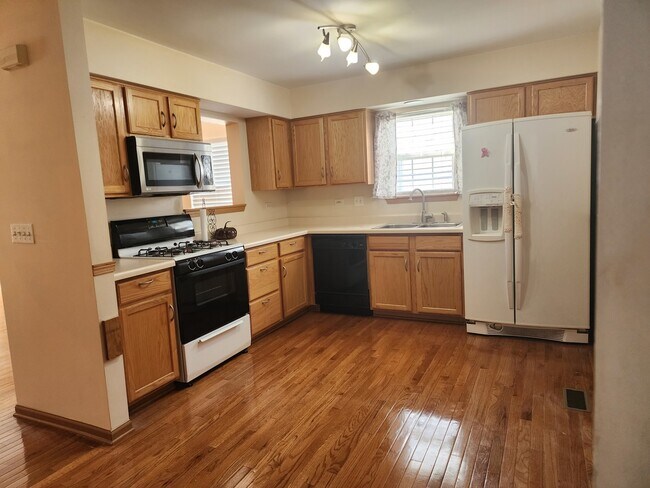 Foto del edificio - 1423 Wesley Ct