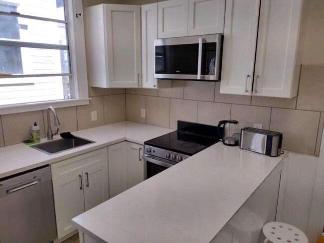 Foto del edificio - 2345 Fulton St