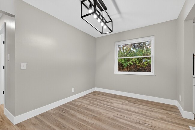 Building Photo - 5737 Kroegermount Dr