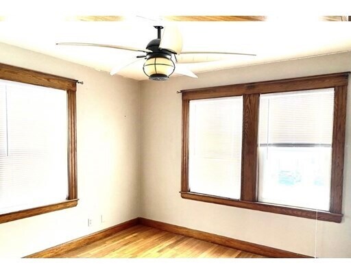 Building Photo - 397 Village St
