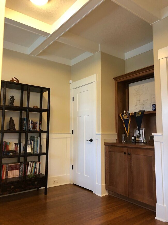 Foto del edificio - Modern craftsman 3+ bedroom, 3 ba home