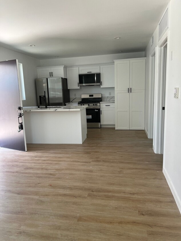 Photo - 965 N Serrano Ave (Los Angeles, CA)