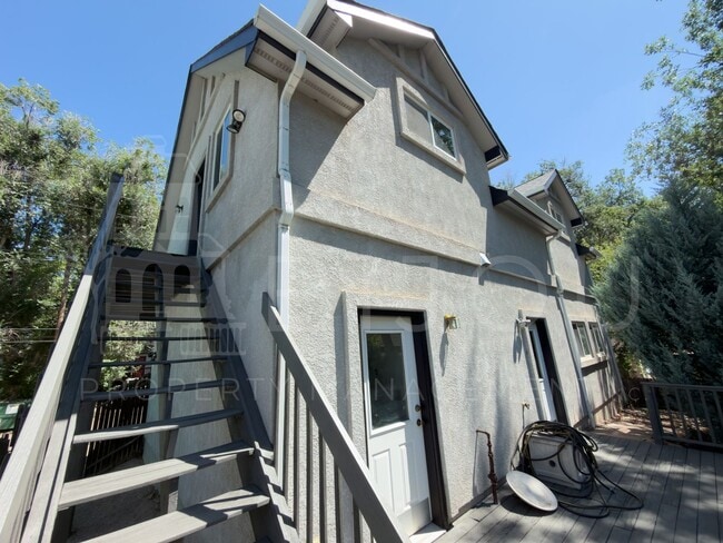 Building Photo - 528 E Bijou St