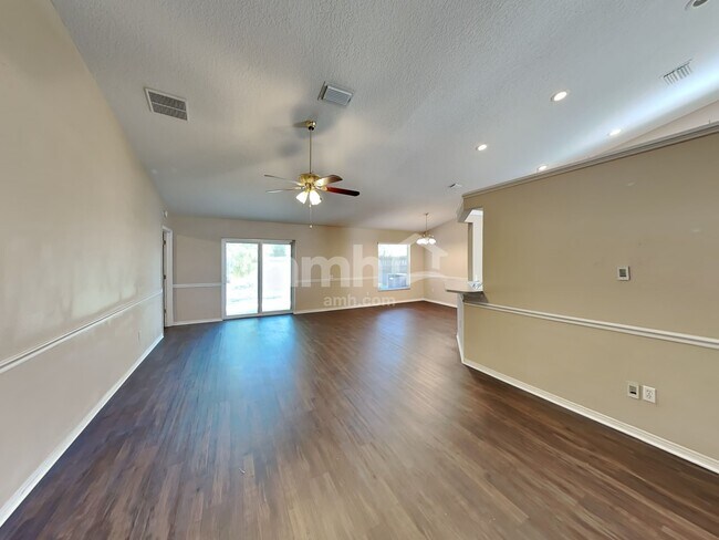 Building Photo - 10524 Walker Vista Dr