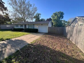 Building Photo - 1418 Dobbins Dr