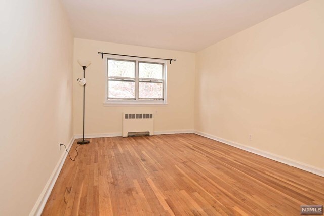 Building Photo - 1482 Terrace