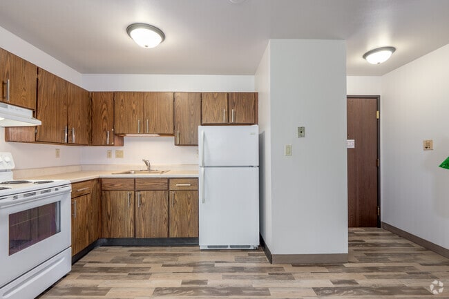 Cocina 1 habitación, 1 baño - 560 pies cuadrados - Cocina - Green Court Apartments