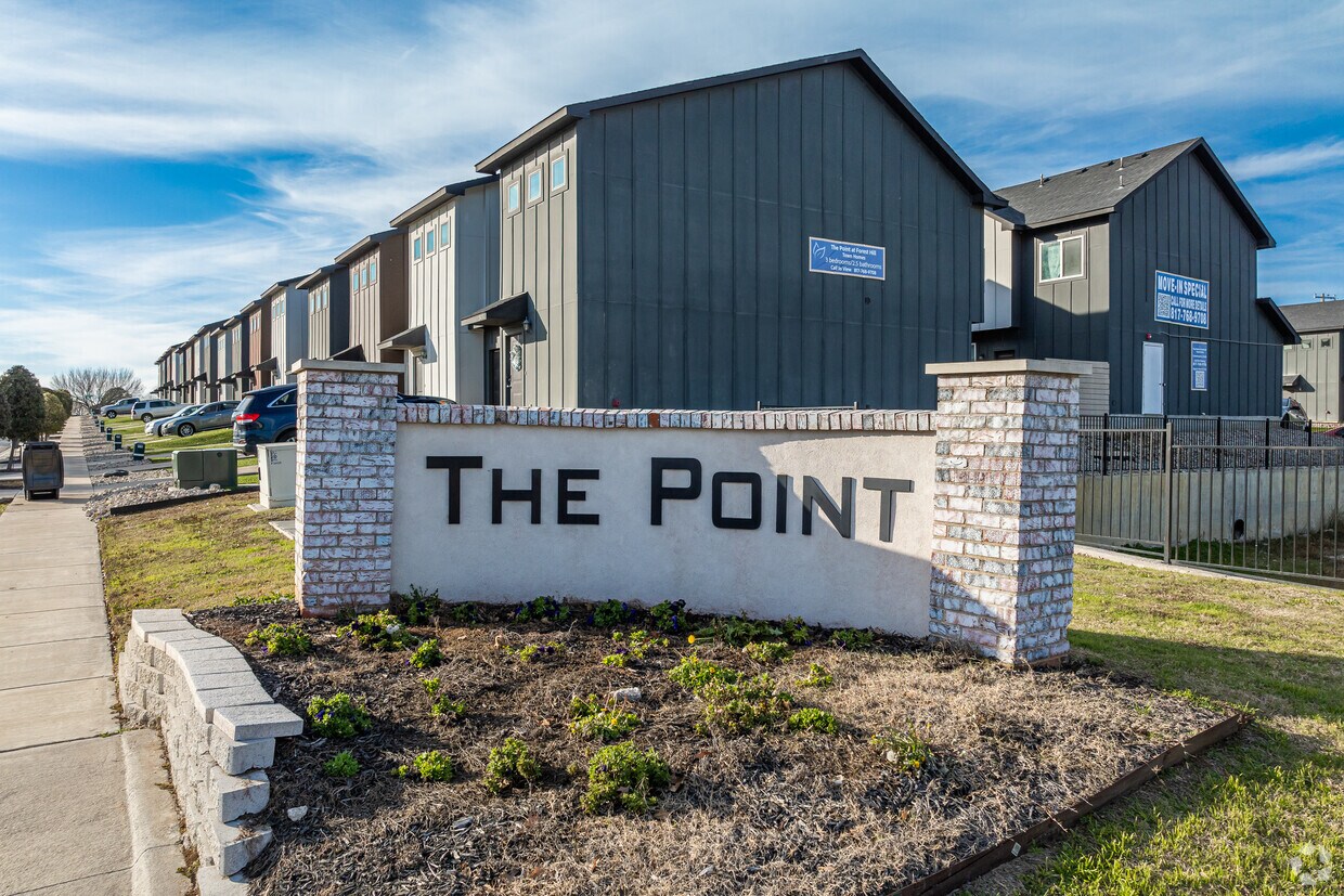 Foto del edificio - The Point at Forest Hill