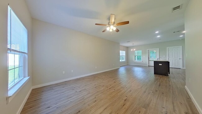 Building Photo - 605 Williams Ave
