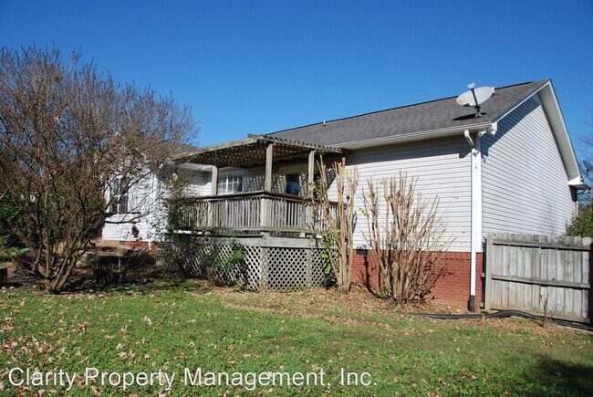 Building Photo - 3 br, 2 bath House - 242 Mulberry Lane NE