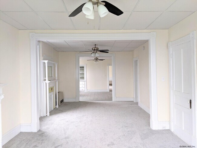 Building Photo - 270 8th St