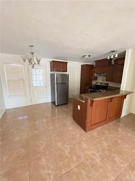 Building Photo - 115 S 48th Ln