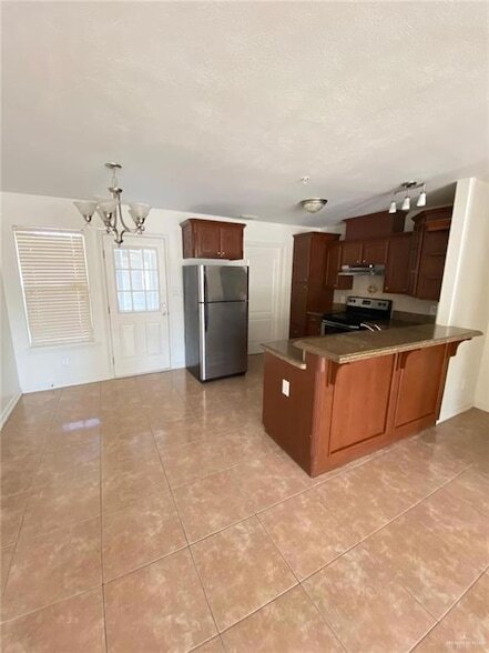 Foto del edificio - 115 S 48th Ln