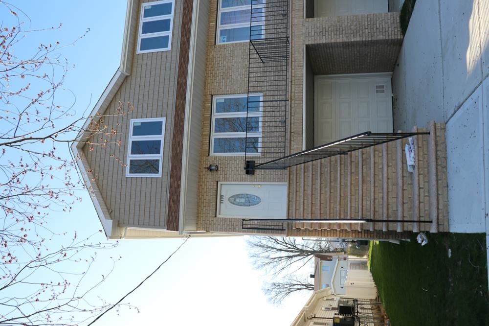 Foto principal - 1133 Olympia Blvd