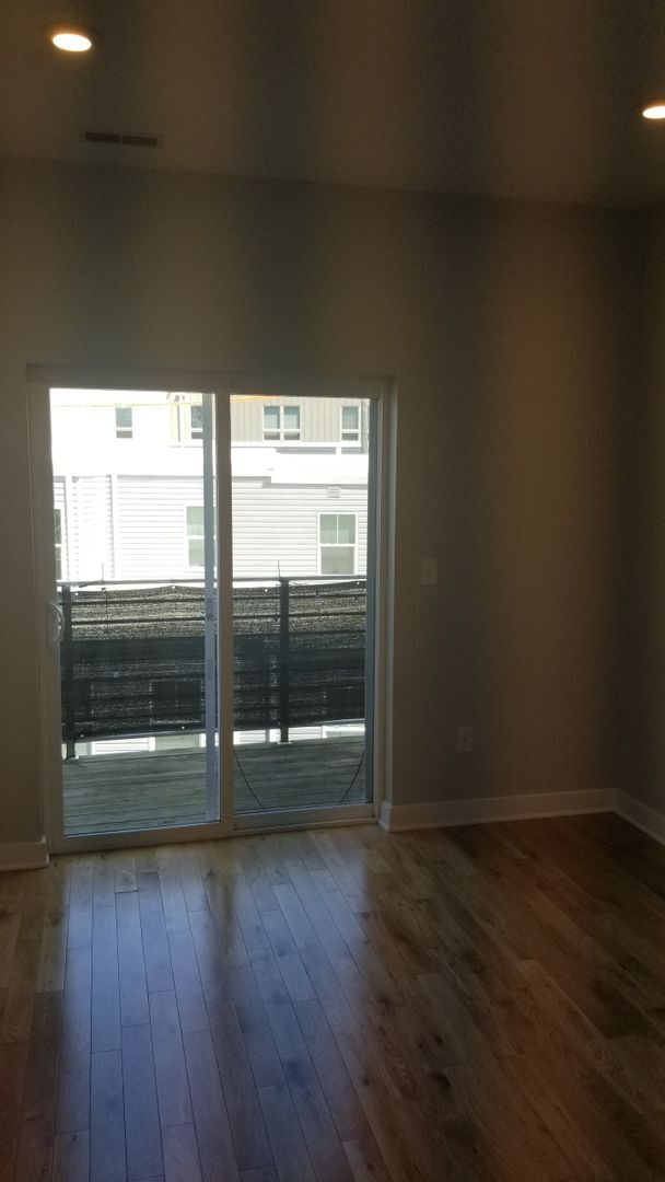Foto del edificio - 2037 N College Ave