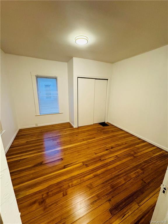Building Photo - 17 Fairlawn Ave