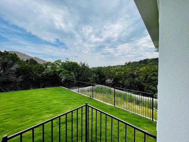 Building Photo - 1228 Brasano Pl