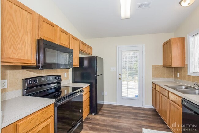 Foto del edificio - 10437 Hugue Way