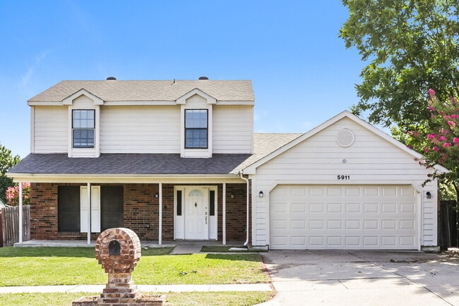 Building Photo - 5911 Rocky Point Dr