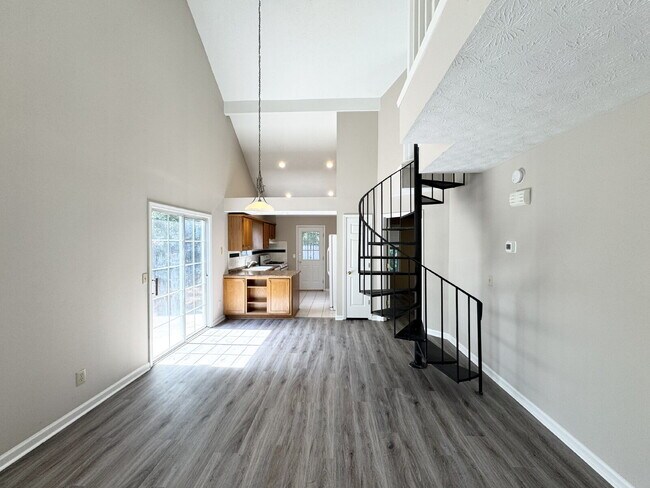 Foto del edificio - Charming 2 Bed/2 Bath Home in Woodstock – ...