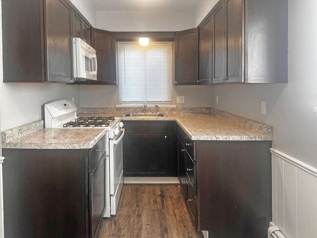 Building Photo - 3453 Hubal Ave SW