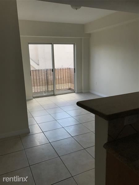 Foto del edificio - 1529 NW 1st St