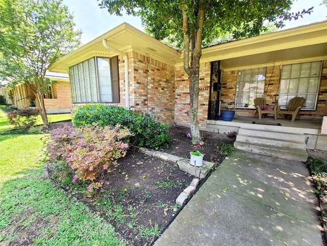 Building Photo - 7549 Brentcove Cir