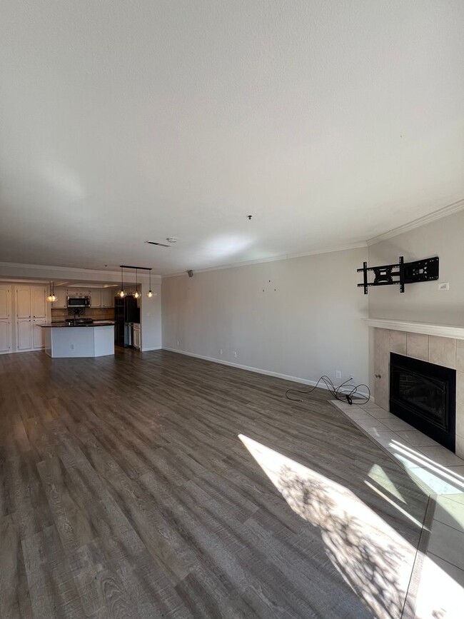 Building Photo - Luxurious 2br/2ba Ocean View Townhouse in ...