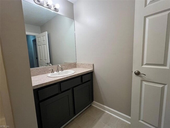 Foto del edificio - 1016 Thoroughgood Wy