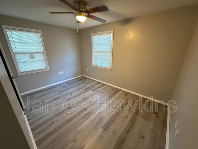 Building Photo - 3534 Farwood Dr