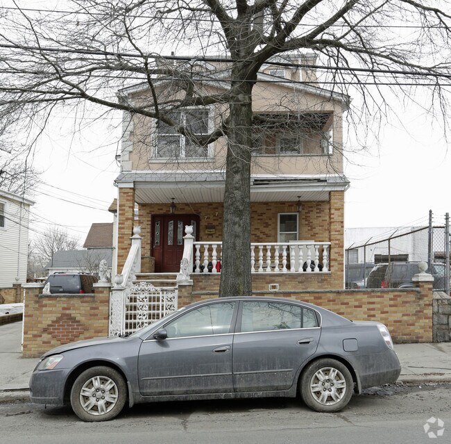 Foto del edificio - 737 Post Ave