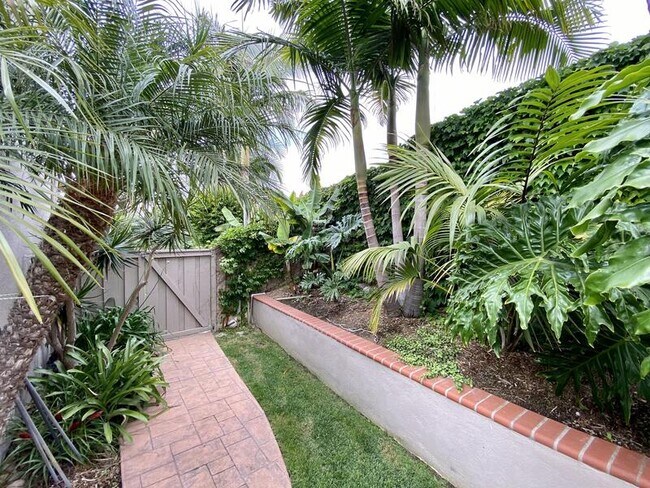 Foto del edificio - 3569 Bluff Ct