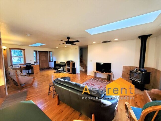 Foto del edificio - One-of-a-kind Property Available Soon!