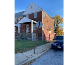 Building Photo - 823 N Woodington Rd