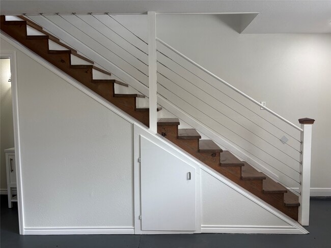 Building Photo - 5325 Avenue R 1/2