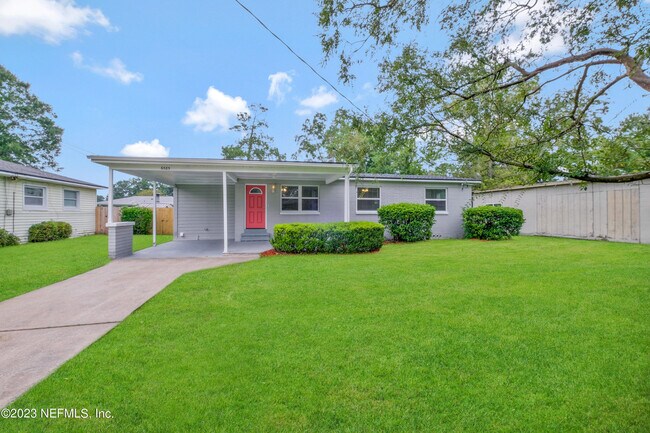 Building Photo - 6585 Larne Ave