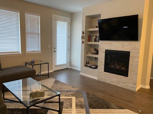 Building Photo - Newer Home in Wildgrass