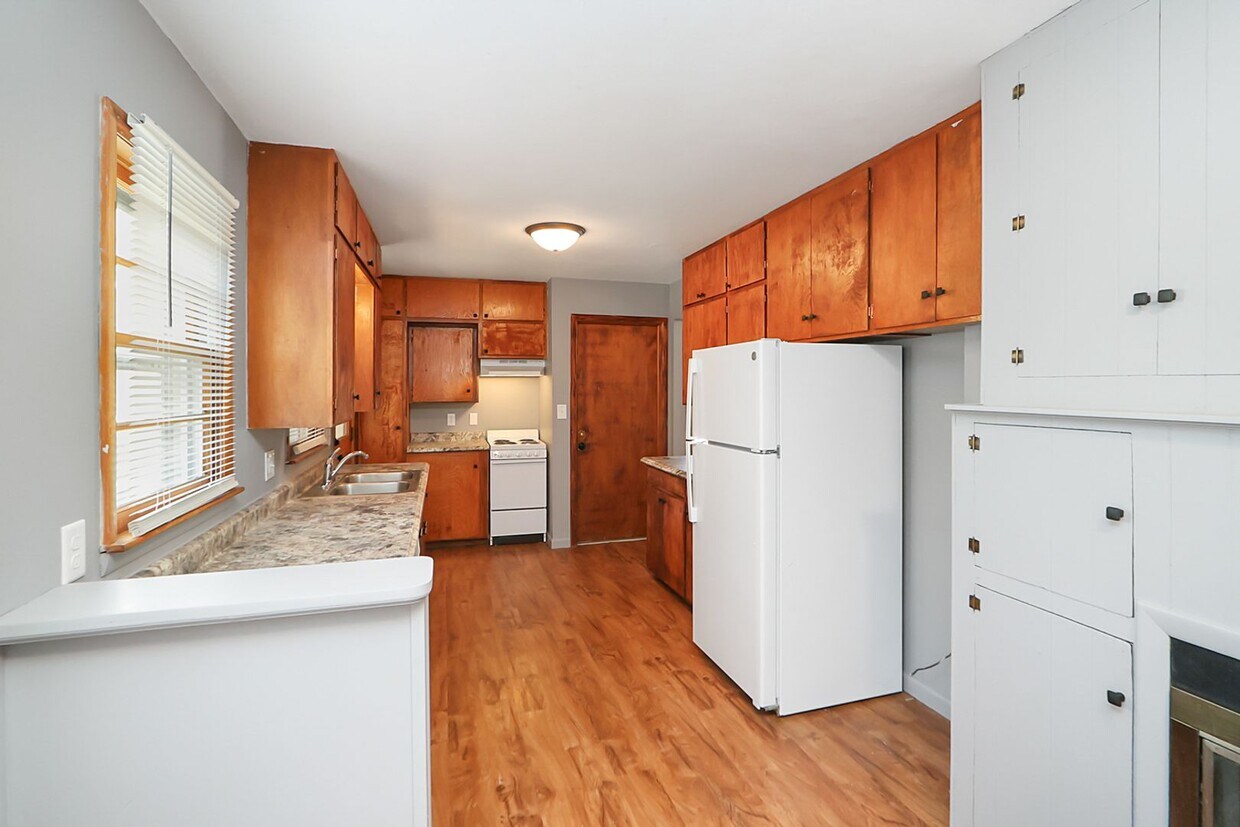 Foto del edificio - 1817 Elaine Dr