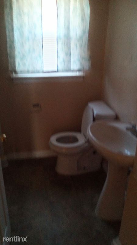Building Photo - 2 br, 1 bath House - 375 Corliss