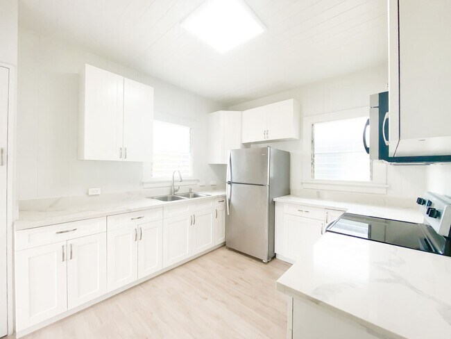 Foto del edificio - Charming Cottage in McCully - 2 bedroom / ...