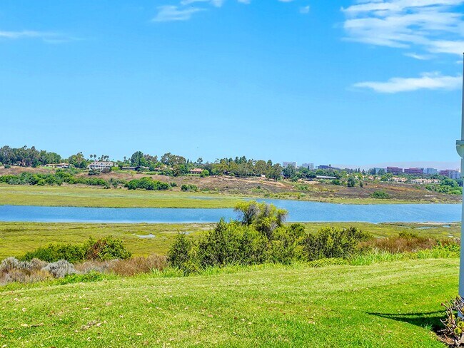 Foto del edificio - Amazing Opportunity with Panoramic Views o...