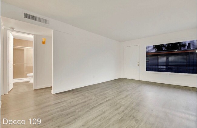 Foto del edificio - 109 E Broadway Rd