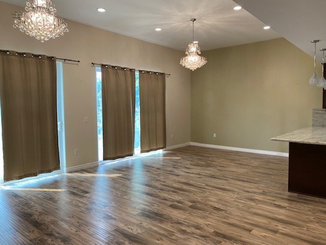 Foto del edificio - 6657 Enfield Ave