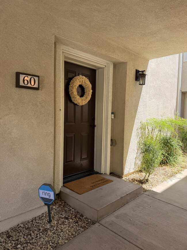 Building Photo - 16718 Nicklaus Dr