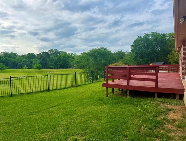 Building Photo - 4414 Woodland Ridge Dr