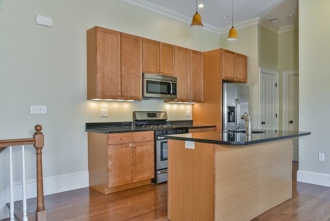 Foto del edificio - 3 Savin Hill Ave