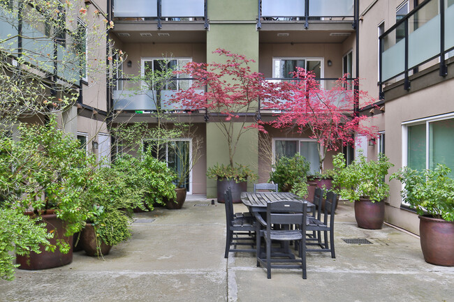 Courtyard - Charbonneau Apartments